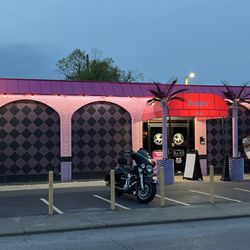 Ponytails Lounge - From of the property !