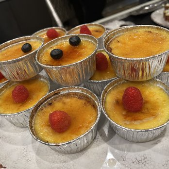 Cafe Sierra - Crème brûlée - New American Near Me - Universal City, California Cafe Sierra - Crème brûlée - New American Near Me - Universal City, California
