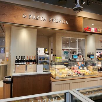 Eataly - Grocery Near Me - Aventura, Florida