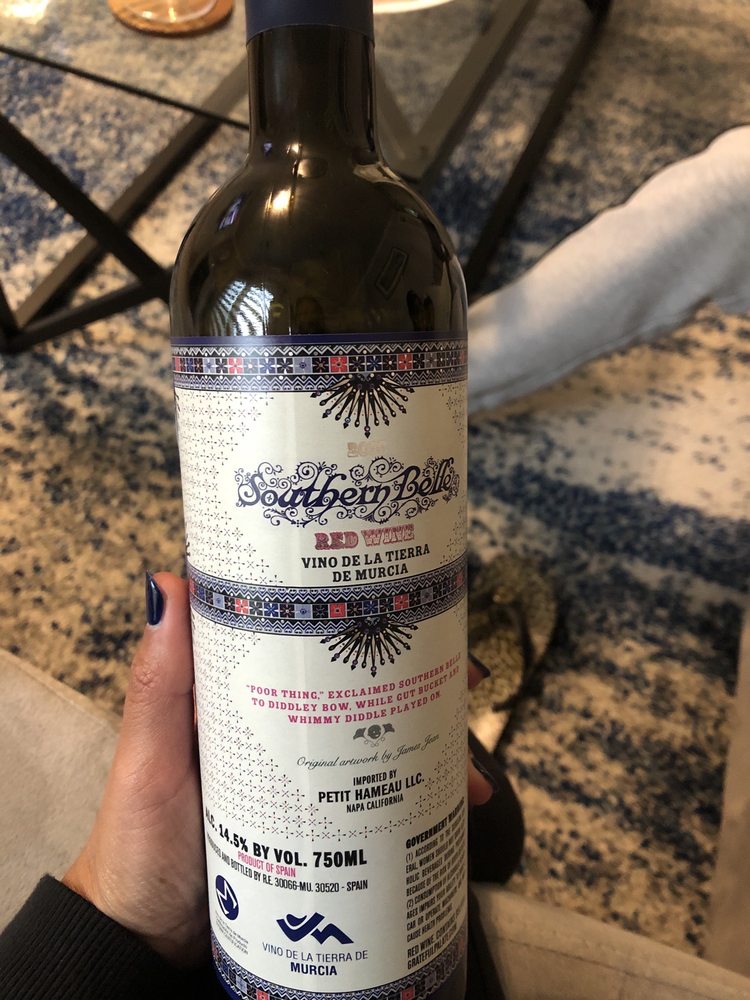 SMITHTOWN WINES & LIQUOR Updated September 2024 385 Veterans