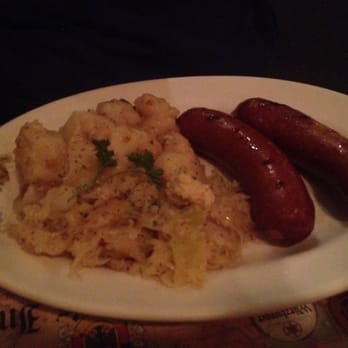 Laschet's Inn - German Near Me - Chicago, Illinois