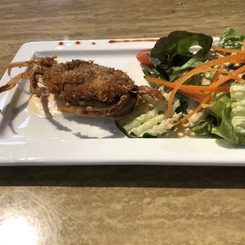 Tiny Pyramid - Soft shell crab with side salad - Cafes Near Me - Honolulu, Hawaii