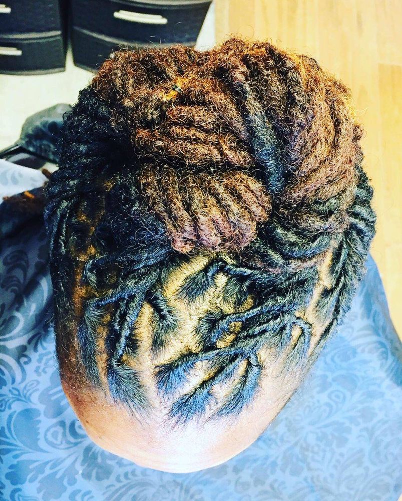 Hair Is Artistry Too Logo