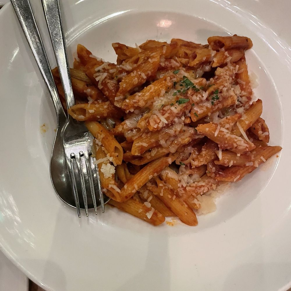 Stella - Penne all' Arrabbiata - Italian Near Me - Burlingame, California Stella - Penne all' Arrabbiata - Italian Near Me - Burlingame, California