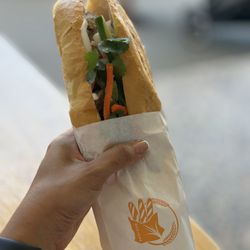 Bonjour Banh Mi