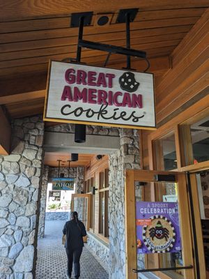 Great American Cookies by null