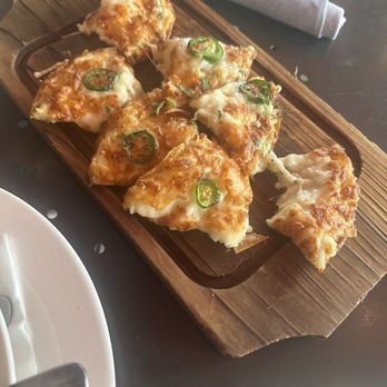 Marlow's Tavern - Steak and chicken nachos. They don't have any steak and have fake crab! - Gastropubs Near Me - Duluth, Georgia