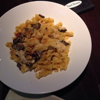 Yard House - Mac N Cheese - New American Near Me - Honolulu, Hawaii Yard House - Mac N Cheese - New American Near Me - Honolulu, Hawaii