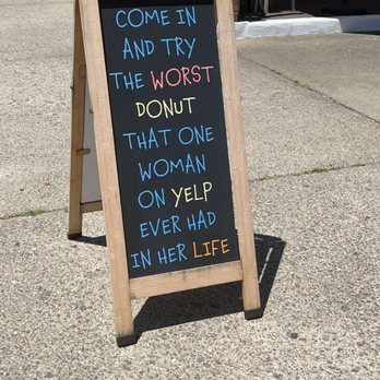 Half Moon Rondout Cafe - Donuts Near Me - Kingston, New York