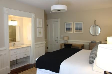 76 Main Ink Press Hotel by null