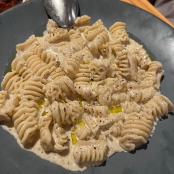 Rose Mary - Cacio e pepe - Italian Near Me - Chicago, Illinois