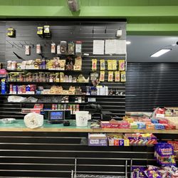 Farmers Deli N Grill - Purchase counter