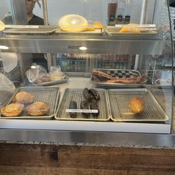 Parva Colombian Bakery - Hot food