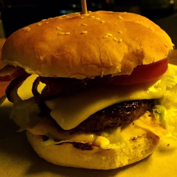 Hamburger Heaven - Cheeseburger. - Food Stands Near Me - Berlin, BE Hamburger Heaven - Cheeseburger. - Food Stands Near Me - Berlin, BE