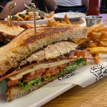 Four Peaks Brewing - Salmon BLT - Pubs Near Me - Tempe, Arizona