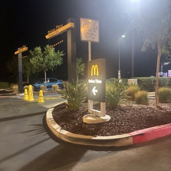 McDonald's - Closed drive thru when store says it is open - Fast Food Near Me - Murrieta, California McDonald's - Closed drive thru when store says it is open - Fast Food Near Me - Murrieta, California