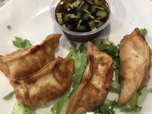 In D Kitchen by null