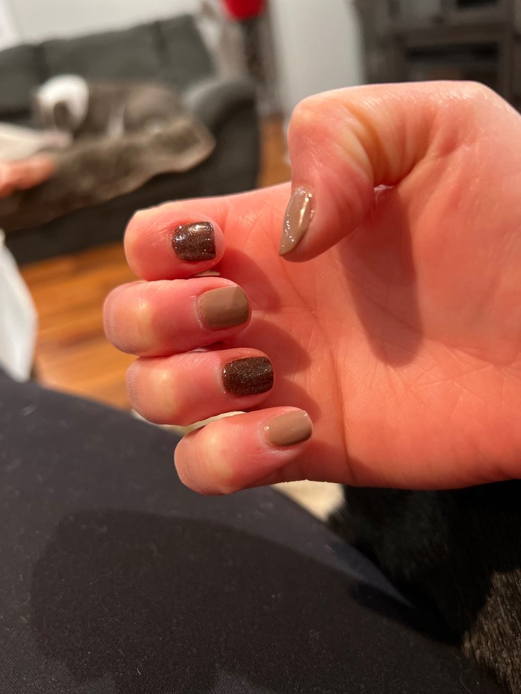 CHARMING NAILS Updated September 2024 28 Photos & 20 Reviews 8607