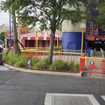 Universal Studios Florida - Krusty's law area - Amusement Parks Near Me - Orlando, Florida
