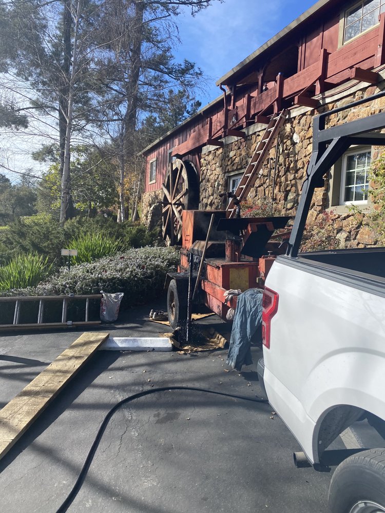 Slide of Victor A. Lopez Roofing