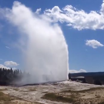 Old Faithful - Observation Point - Hiking Near Me - Old Faithful, Wyoming