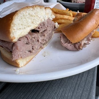 The IroNTon - Roast beef sandwich - American Near Me - North Tonawanda, New York