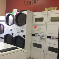 Gardiner Laundry - New machines. Very clean place to scrub!