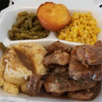 The Oxtail Factory - Oxtail plate with mashed potatoes, green beans, corn and cornbread. - Soul Food Near Me - Hearne, Texas The Oxtail Factory - Oxtail plate with mashed potatoes, green beans, corn and cornbread. - Soul Food Near Me - Hearne, Texas