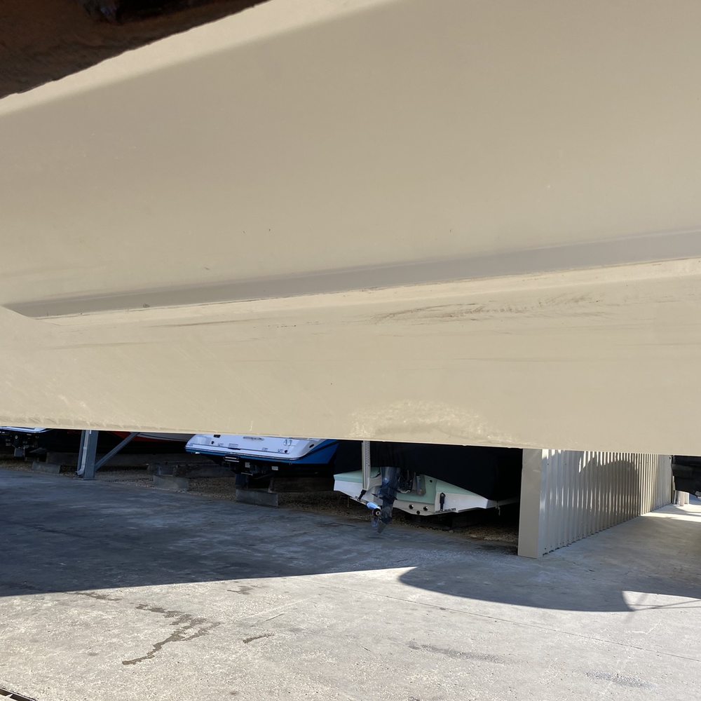 Turtle Cove Marina - Scratches from being positioned on boards improperly - Boating Near Me - Tarpon Springs, Florida