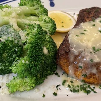 Hudson House - Redfish with broccoli - Seafood Near Me - Irving, Texas