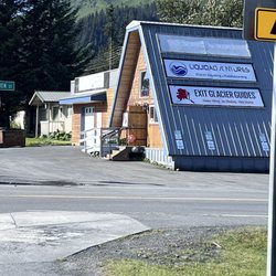 Exit Glacier Guides