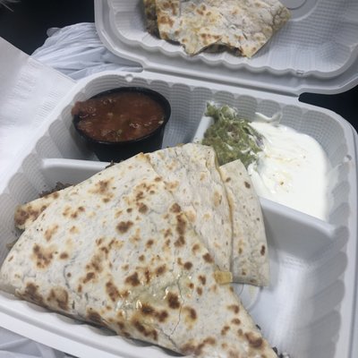 Woody's Tacos by null