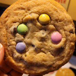 Lev's Bakery of Tecumseh - Mms cookie