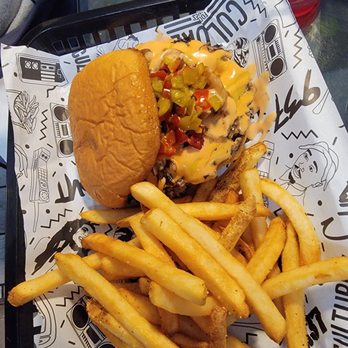 Culture - Drip Burger with lemon pepper fries - American Near Me - Dayton, Ohio Culture - Drip Burger with lemon pepper fries - American Near Me - Dayton, Ohio