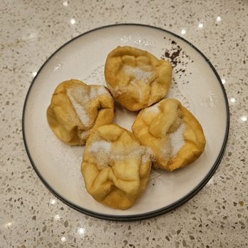 Fung’s Kitchen - Fried egg white souffle with red bean filling - Chinese Near Me - Scarborough, Ontario Fung’s Kitchen - Fried egg white souffle with red bean filling - Chinese Near Me - Scarborough, Ontario