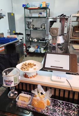 Cookie Crave & Creamery by null