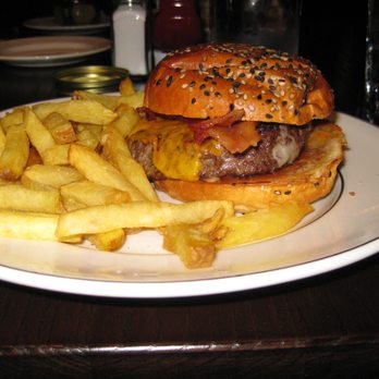 The Capital Burger - bacon cheeseburger - Burgers Near Me - Reston, Virginia The Capital Burger - bacon cheeseburger - Burgers Near Me - Reston, Virginia