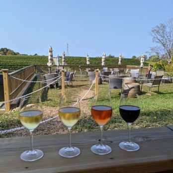 Dablon Vineyards & Winery - Wines and view - Wine Tasting Room Near Me - Baroda, Michigan Dablon Vineyards & Winery - Wines and view - Wine Tasting Room Near Me - Baroda, Michigan