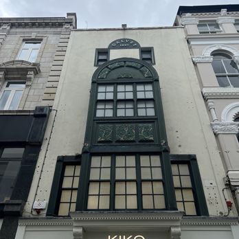 Grafton Street - Building facade - Landmarks & Historical Buildings Near Me - Dublin, D