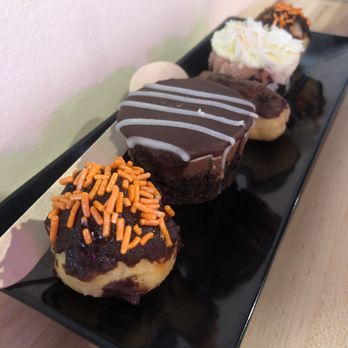 Black Rock Dessert - Dessert platter - Desserts Near Me - Reno, Nevada Black Rock Dessert - Dessert platter - Desserts Near Me - Reno, Nevada