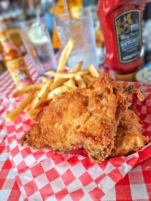 Dell Rhea's Chicken Basket by null