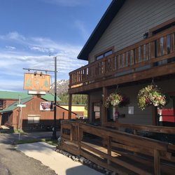 Elk Horn Lodge - Outside