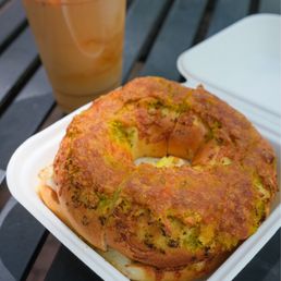 Jalapeño Cheddar Bagel
