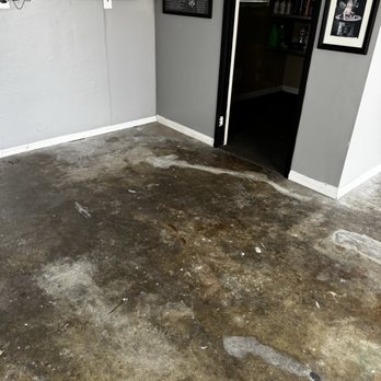 Evolve Epoxy Garage Floors - Before - Flooring Near Me