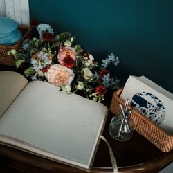 Arum Florals - Guest book table
