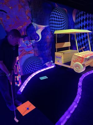 Ripley's Crazy Golf by null