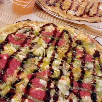 Blaze Pizza - What a delicious gluten free vegetarian pizza made to order. Exceptional! - Pizza Near Me - Orlando, Florida