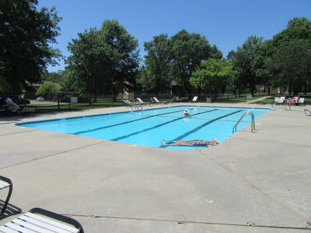 BROADWAY VILLAGE Updated September 2024 36 Broadway Village Dr