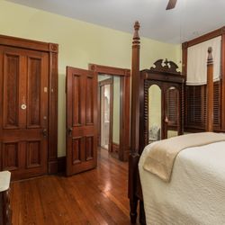 Grand Victorian Bed & Breakfast - Rosedown