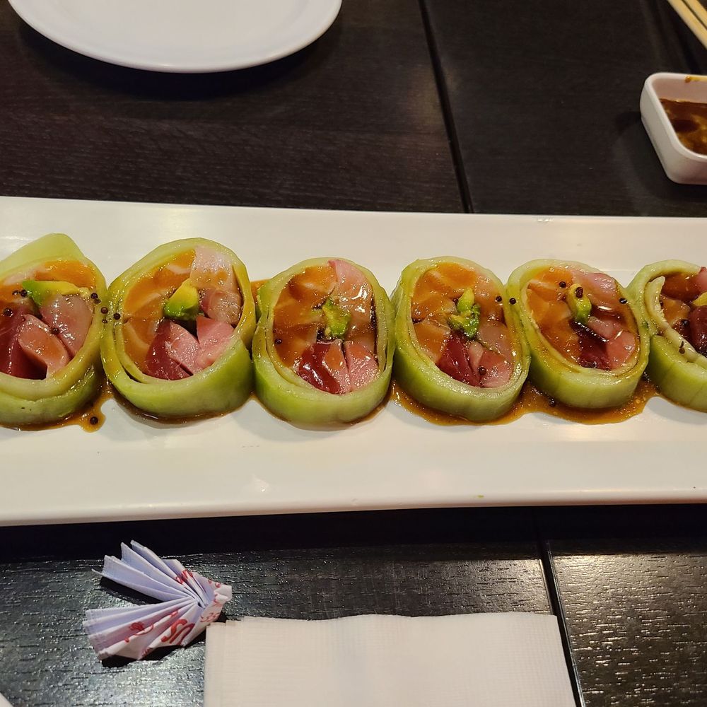 Crazy Rock'N Sushi - House roll (no rice) - Sushi Bars Near Me - Irvine, California